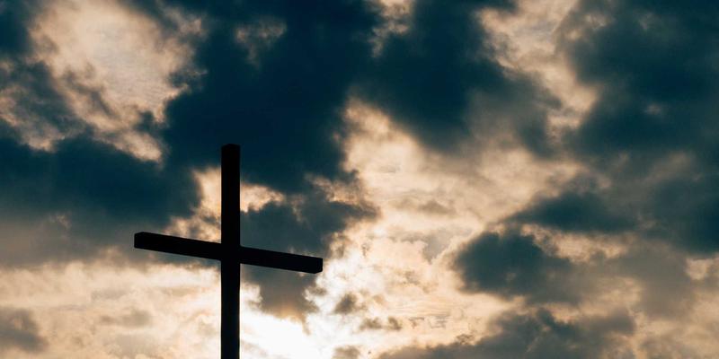 大型压铸模具的设计挑战与制造工艺：兴达模具如何赋能新能源汽车一体式车身革命