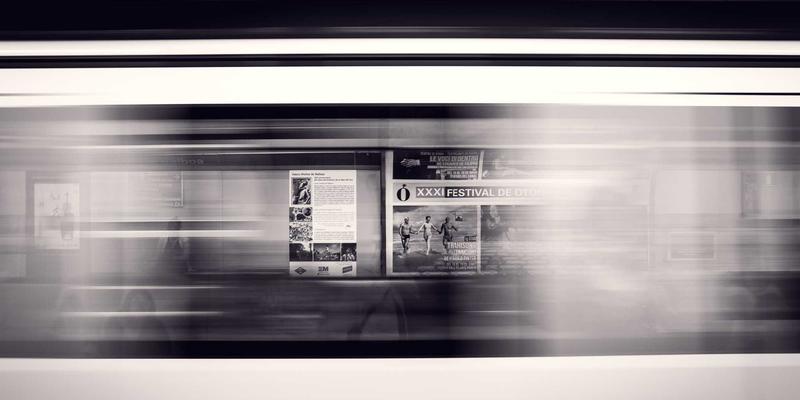 攻克大型模具制造三大难关：兴达模具在结构设计、加工变形与吊装运输的精密加工解决方案