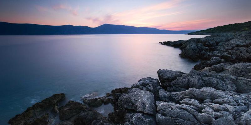 模具制造100：从精密机械加工到卓越冲压模具设计的全流程解析