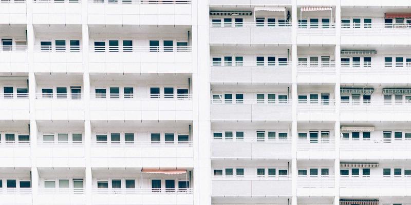 模具制造中的EDM电火花加工：解锁精密微孔与复杂轮廓的加工秘诀