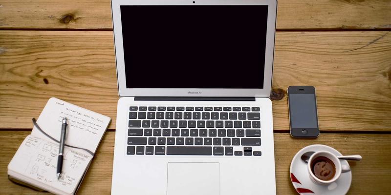 模具制造技术演进与创新实践:聚焦冲压模具与兴达模具的行业标杆