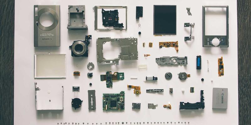 模具设计与机械加工的艺术：揭秘多材料多色注塑模具的设计精髓与同步工程应用